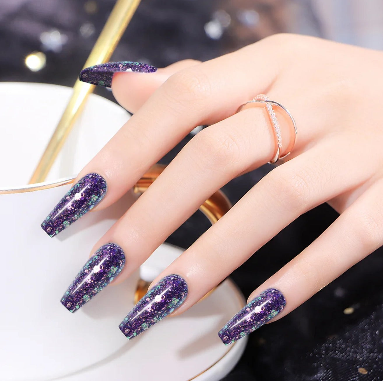 Nail Art Gel BLING Beautilux BHCD-03: Der intensive Glanz von Violett für einen erhabenen French-Touch